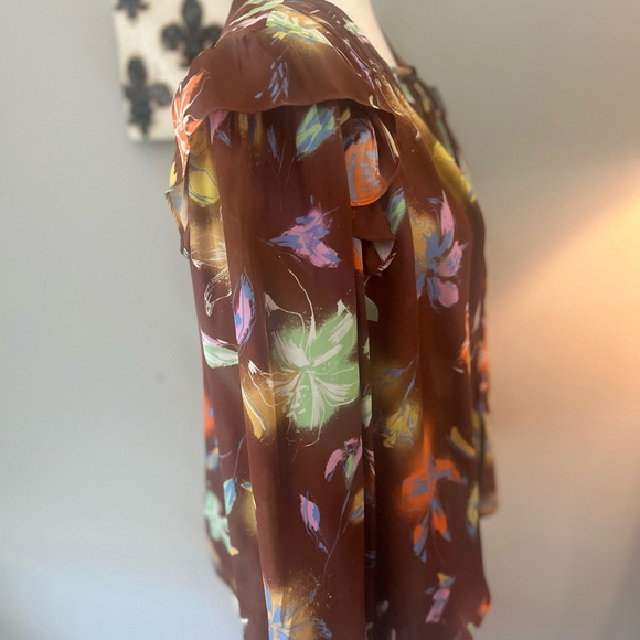 Beautiful print blouse by Tanya Taylor! - Picture 5 of 5